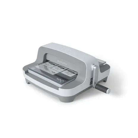Sizzix Big Shot Plus Only NEW Model (667140) + GRATIS DISNEY SNIJMAL Sizzix Big Shot Plus Only NEW Model (667140) + GRATIS DISNEY SNIJMAL