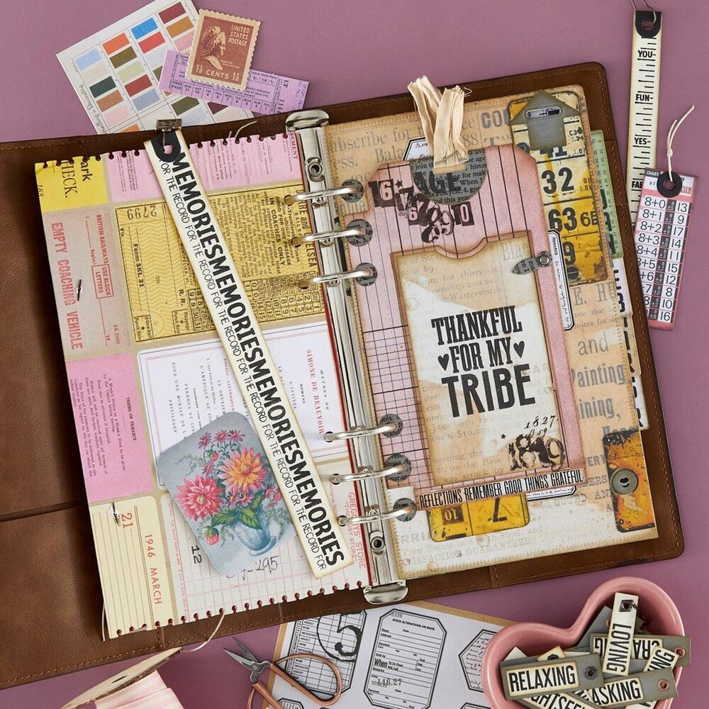 Spellbinders PRE-ORDER Turn the Page Capsule Bundle (BD-1123) Spellbinders PRE-ORDER Turn the Page Capsule Bundle (BD-1123)