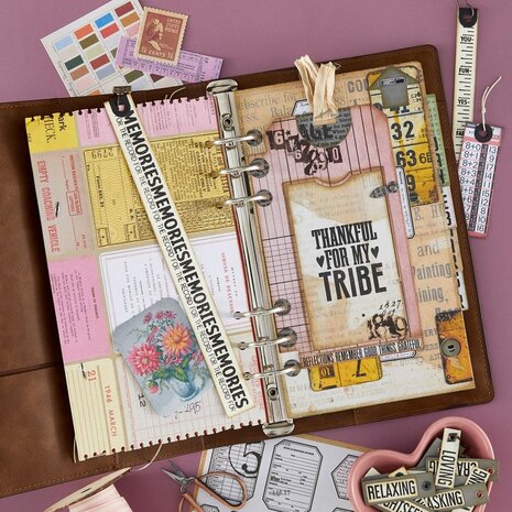 Spellbinders PRE-ORDER Turn the Page Capsule Bundle (BD-1123) Spellbinders PRE-ORDER Turn the Page Capsule Bundle (BD-1123)