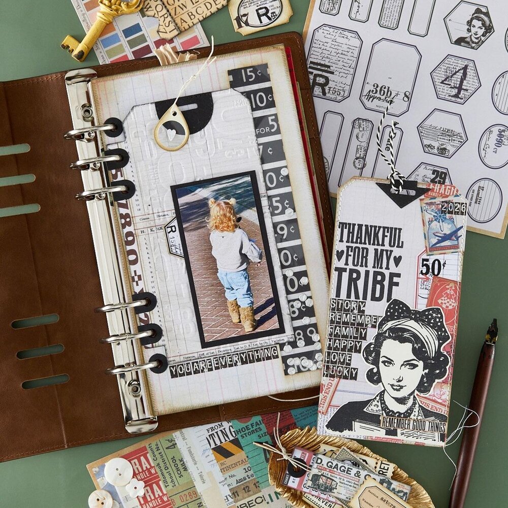Spellbinders PRE-ORDER Turn the Page Capsule Bundle (BD-1123) Spellbinders PRE-ORDER Turn the Page Capsule Bundle (BD-1123)