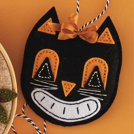 Spellbinders PRE-ORDER Halloween Felt Stitch & Create Fright Night Feline Dies (S7-301) Spellbinders PRE-ORDER Halloween Felt Stitch & Create Fright Night Feline Dies (S7-301)