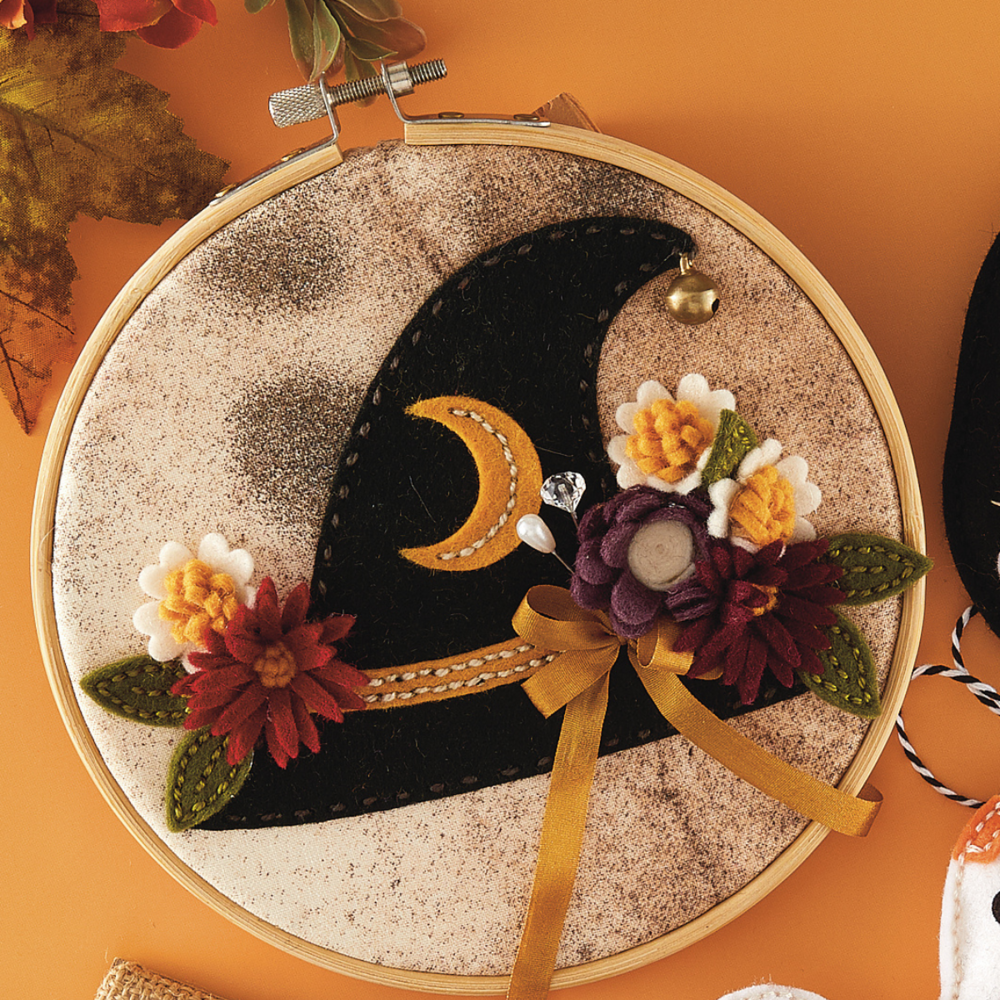 Spellbinders PRE-ORDER Halloween Felt Stitch & Create Charming Witch Hat Dies (S4-1564) Spellbinders PRE-ORDER Halloween Felt Stitch & Create Charming Witch Hat Dies (S4-1564)