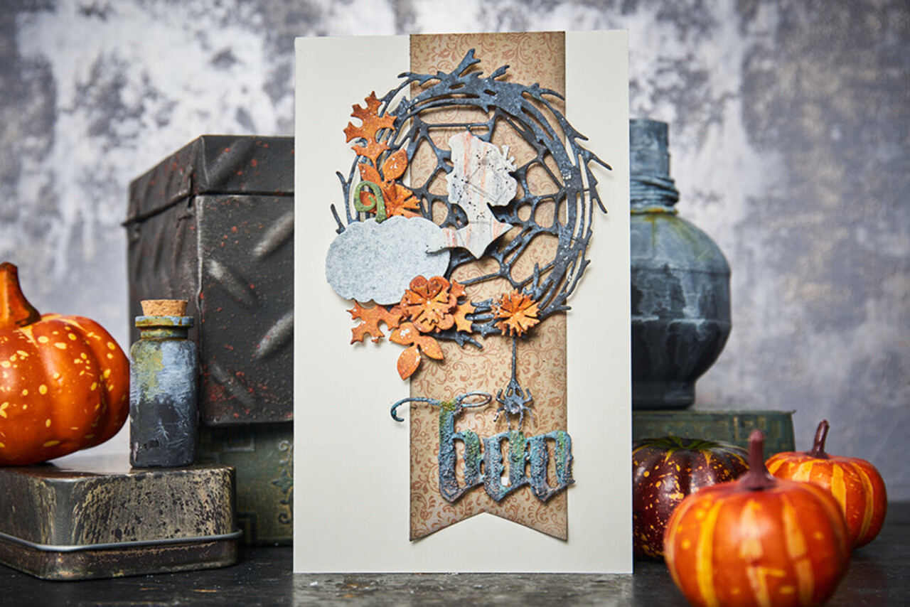 Sizzix Thinlits Die Vault Foliage Wreath (14pcs) by Tim Holtz (666682) Sizzix Thinlits Die Vault Foliage Wreath (14pcs) by Tim Holtz (666682)