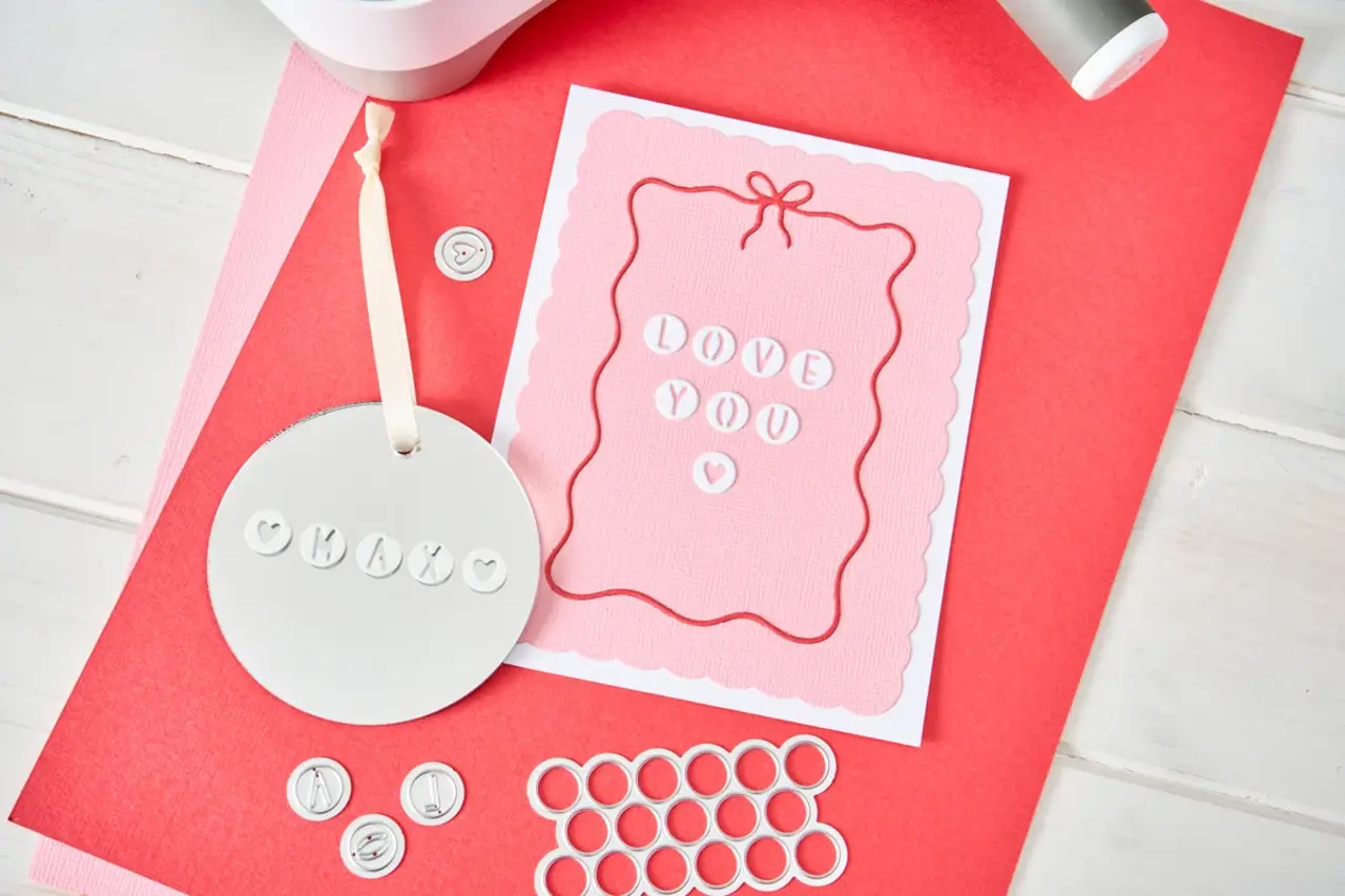 Sizzix Thinlits Die Alphabet Beads (34pcs) by Letters by Shells (667199) Sizzix Thinlits Die Alphabet Beads (34pcs) by Letters by Shells (667199)