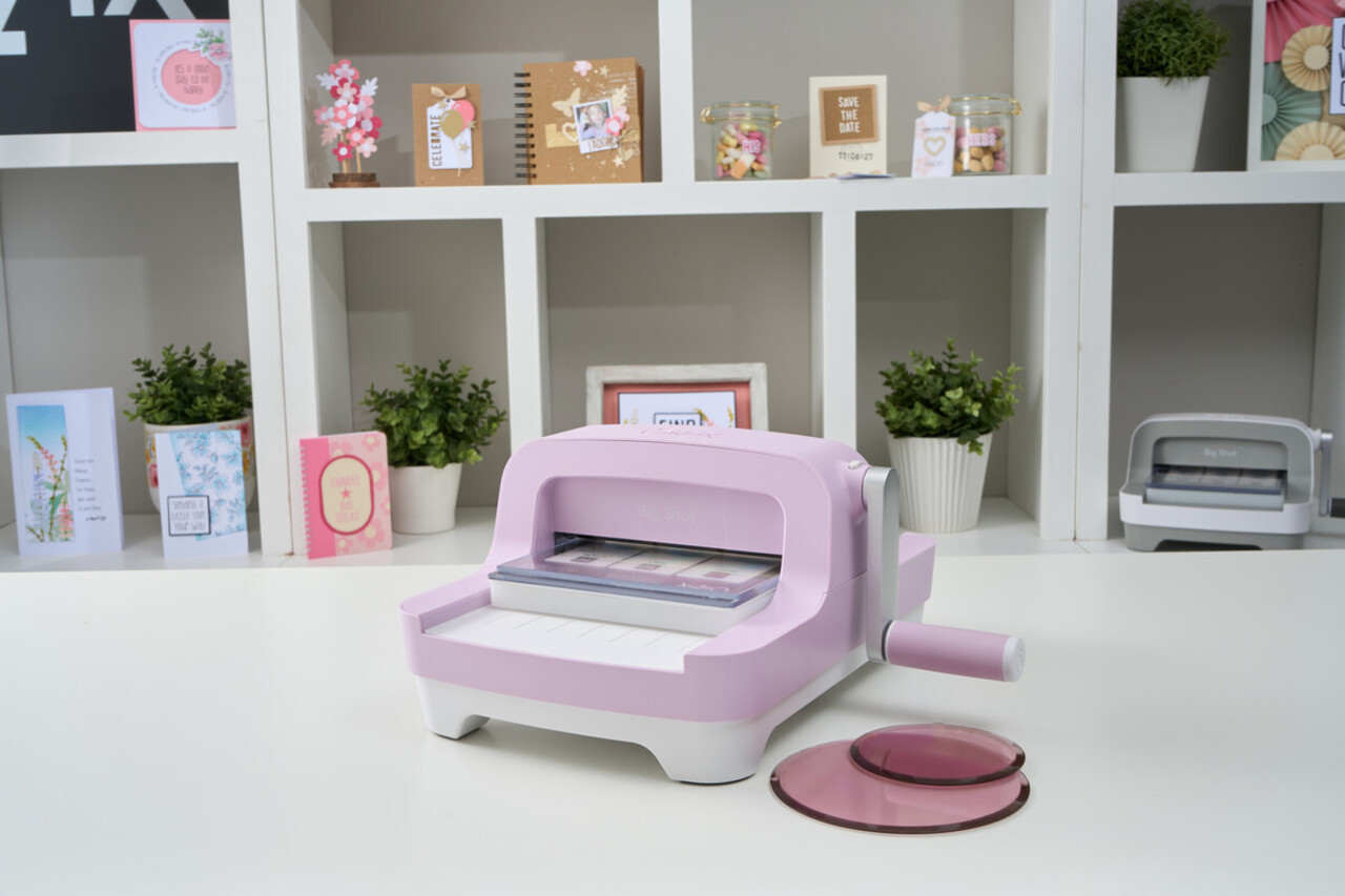 Sizzix Circular Cutting Pads Ø3,5+5 Inch Lilac (2pcs) (667259) Sizzix Circular Cutting Pads Ø3,5+5 Inch Lilac (2pcs) (667259)