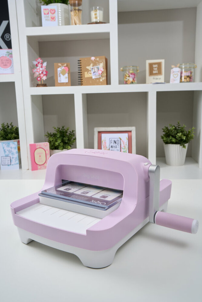 Sizzix Big Shot Machine Only Lilac (667242) + GRATIS DISNEY SNIJMAL Sizzix Big Shot Machine Only Lilac (667242) + GRATIS DISNEY SNIJMAL