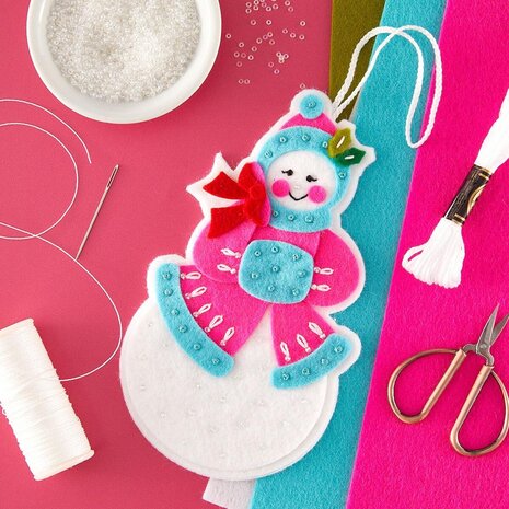 Spellbinders PRE-ORDER Festive Felt Christmas Festive Snowlady Dies (S7-306) Spellbinders PRE-ORDER Festive Felt Christmas Festive Snowlady Dies (S7-306)
