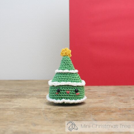 Hardicraft Mini Christmas Tree Crochet Kit (HC-40MB132)