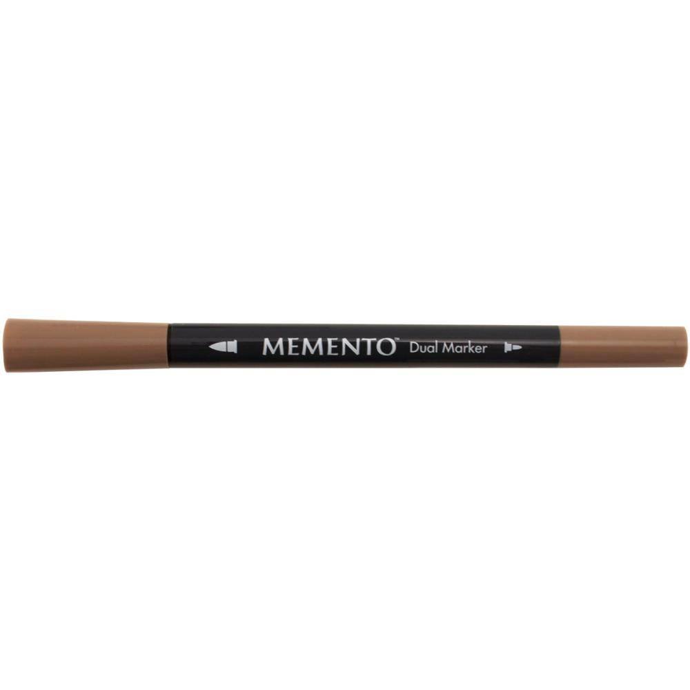 Tsukineko Memento Dual Marker Toffee Crunch (PM-805) Tsukineko Memento Dual Marker Toffee Crunch (PM-805)