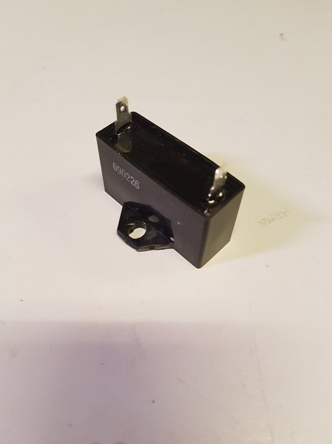 HR15 humidifier motor capacitor 2.5-3 uF HR15 humidifier motor capacitor 2.5-3 uF