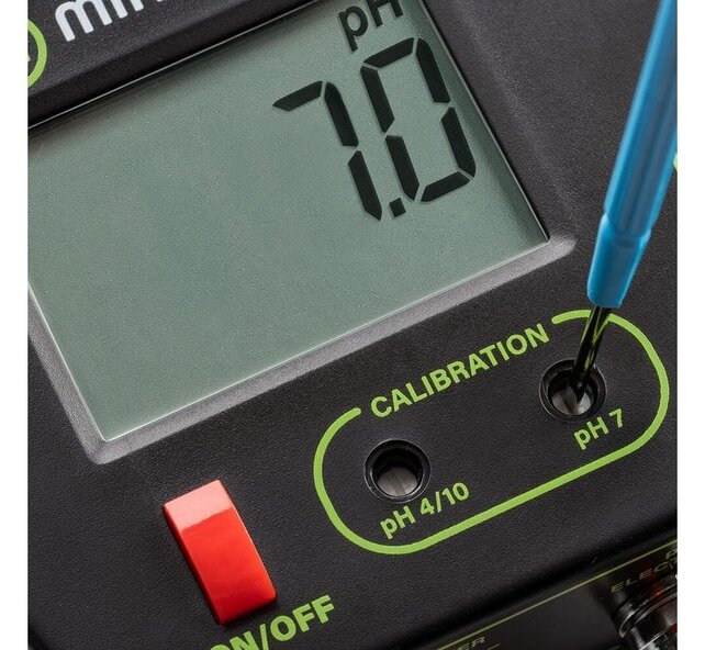 Milwaukee pH controller with CO2 - Model MC122 PRO - Professional PH Meter