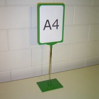 Standaard A4 groen met verstelbare buis en voet kunststofdit is voor ons een samengesteld artikelnummer uit 4 andere artikelnummers