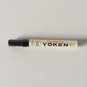 Yoken Stift Yoken No. 10 zwart ronde punt, schrijft 1-2,5 mm. Permanent marker.