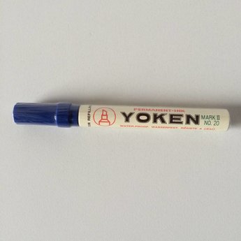 Yoken Stift Yoken No. 20 blauw beitel punt, schrijft 2-5 mm. Permanent marker.