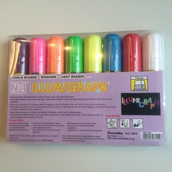 ZIG Illumigraph Krijtstift-set 7-15 mm - set bestaande uit 1 witte + 7 gekleurde , afwasbaar met water op een niet poreuze ondergrond. Dit is een samengesteld artikel voor ons, bestaande uit 7 verschillende artikelnummers. Wit - geel - oranje - rose - rood - groen - bla