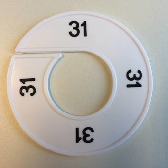 Maatring 9 cm wit/zwart  31<br />
Diameter van de maatring is 9cm, en de diameter van het gat is 4cm.