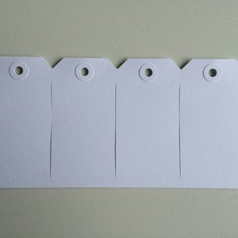 Kartonnen labels 55x110 mm wit. Verpakking met 1000 stuks.