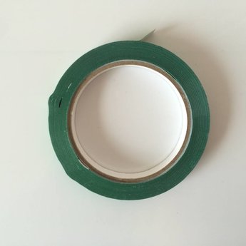 Tape groen 12mm x 66m pvc met grote kern.Geschikt voor de zakkensluiter met artikel  13240065Zolang de voorraad  strekt