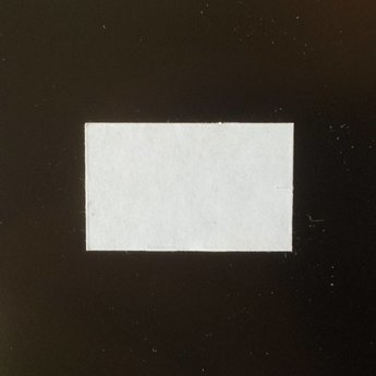 Etiket 26x16 rechthoek wit permanent-2slit 36.000  (36 rollen