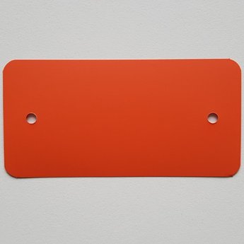 PVC labels 54x108 mm oranje dikte 0,20mm 2 gaten 5mm, afgeronde hoeken, doosinhoud  1000 stuks.
