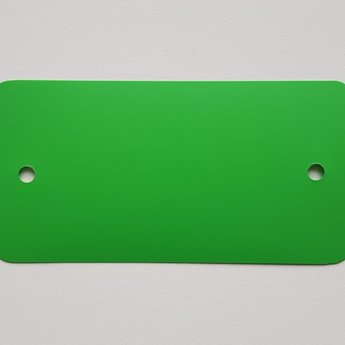 PVC labels 54x108 mm groen dikte 0,20mm 2 gaten 5mm, afgeronde hoeken, doosinhoud  1000 stuks.