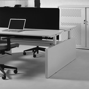 Bisley Wing Duo | Desk | Height adjustable
