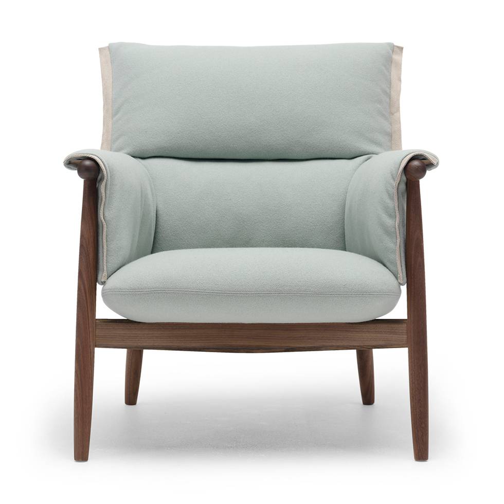 Carl Hansen & Son Carl Hansen & Son E015 | Embrace Lounge Chair