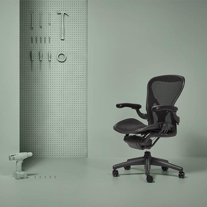 Refurbished Herman Miller Aeron Chair Classic Graphite Workbrands