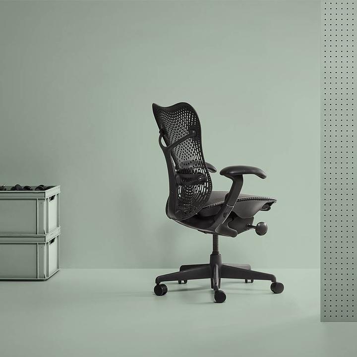 Refurbished Herman Miller Mirra Burostuhl Graphite Workbrands