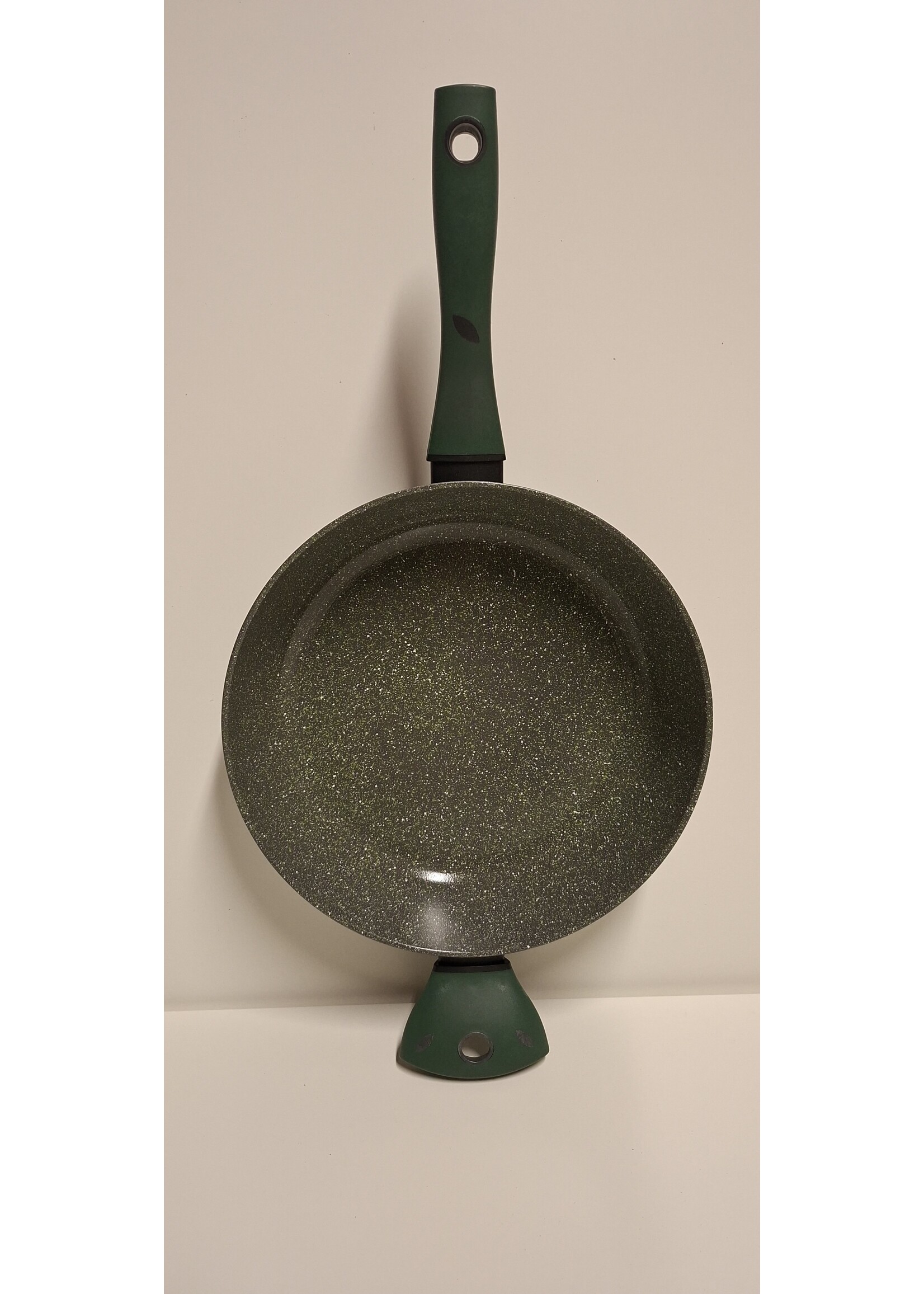 Braet Hapjespan 28 cm met steel en oor
