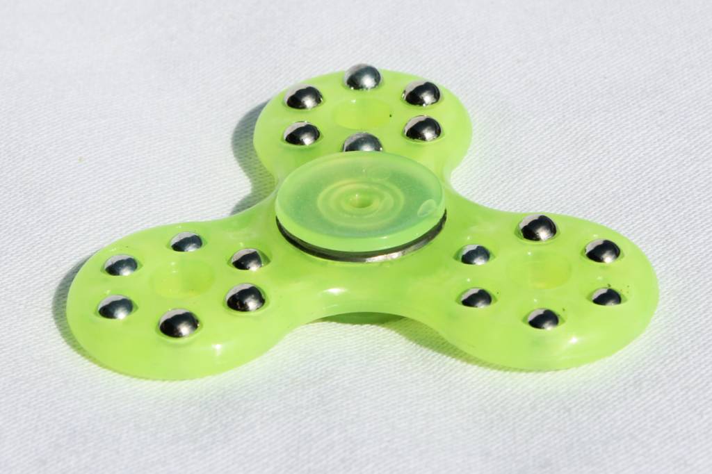 Hand spinner 18 kogeltjes Fluo geel
