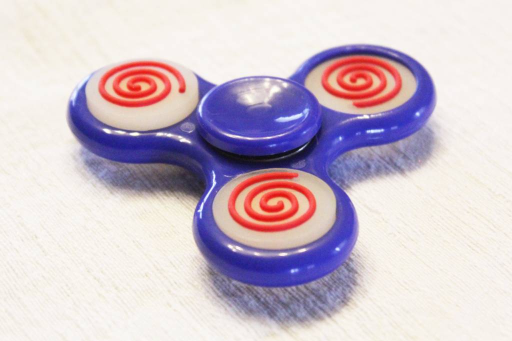 Hand spinner Basic Glow Blauw