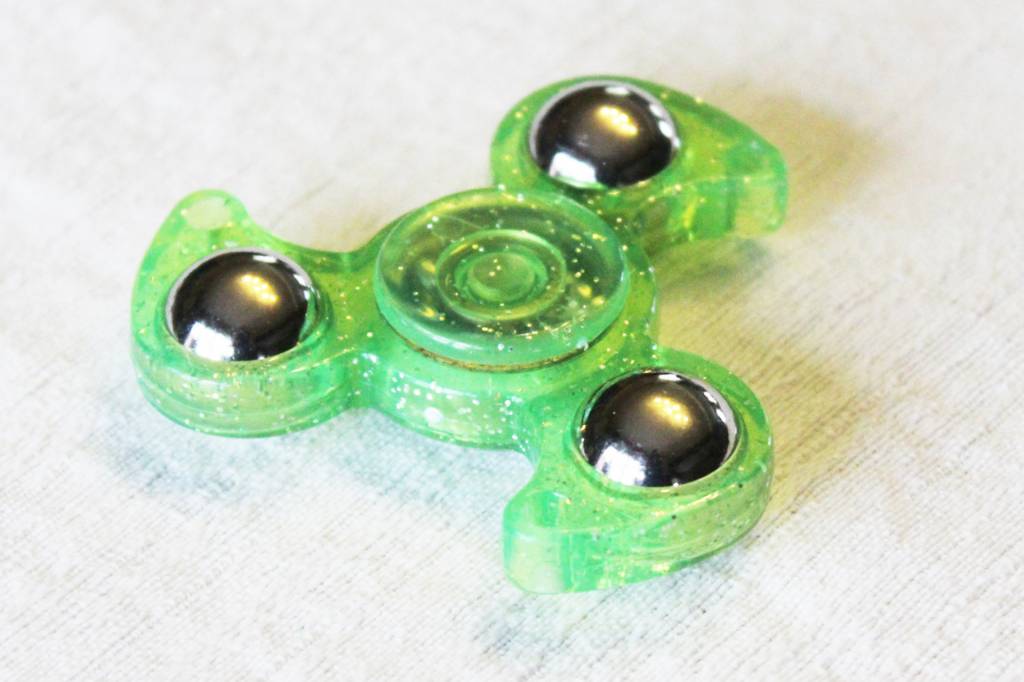 Hand spinner Glitter drietand Groen