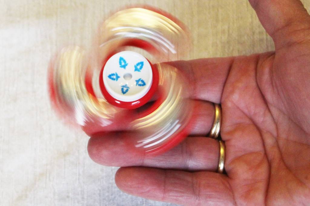 Hand spinner Metal counterweight Rood Hand spinner Metal counterweight Rood