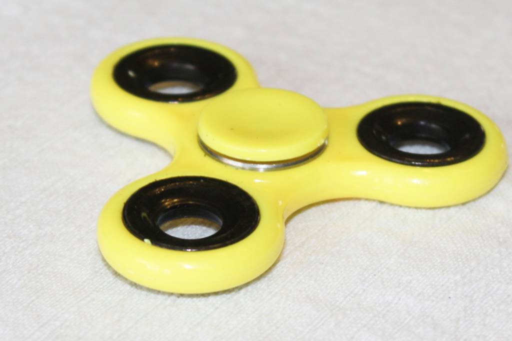 Hand spinner Geel Hand spinner Geel