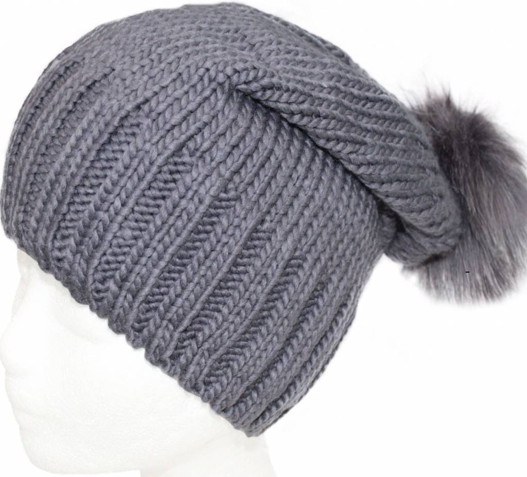 Gebreide Pomponmuts licht Grijs