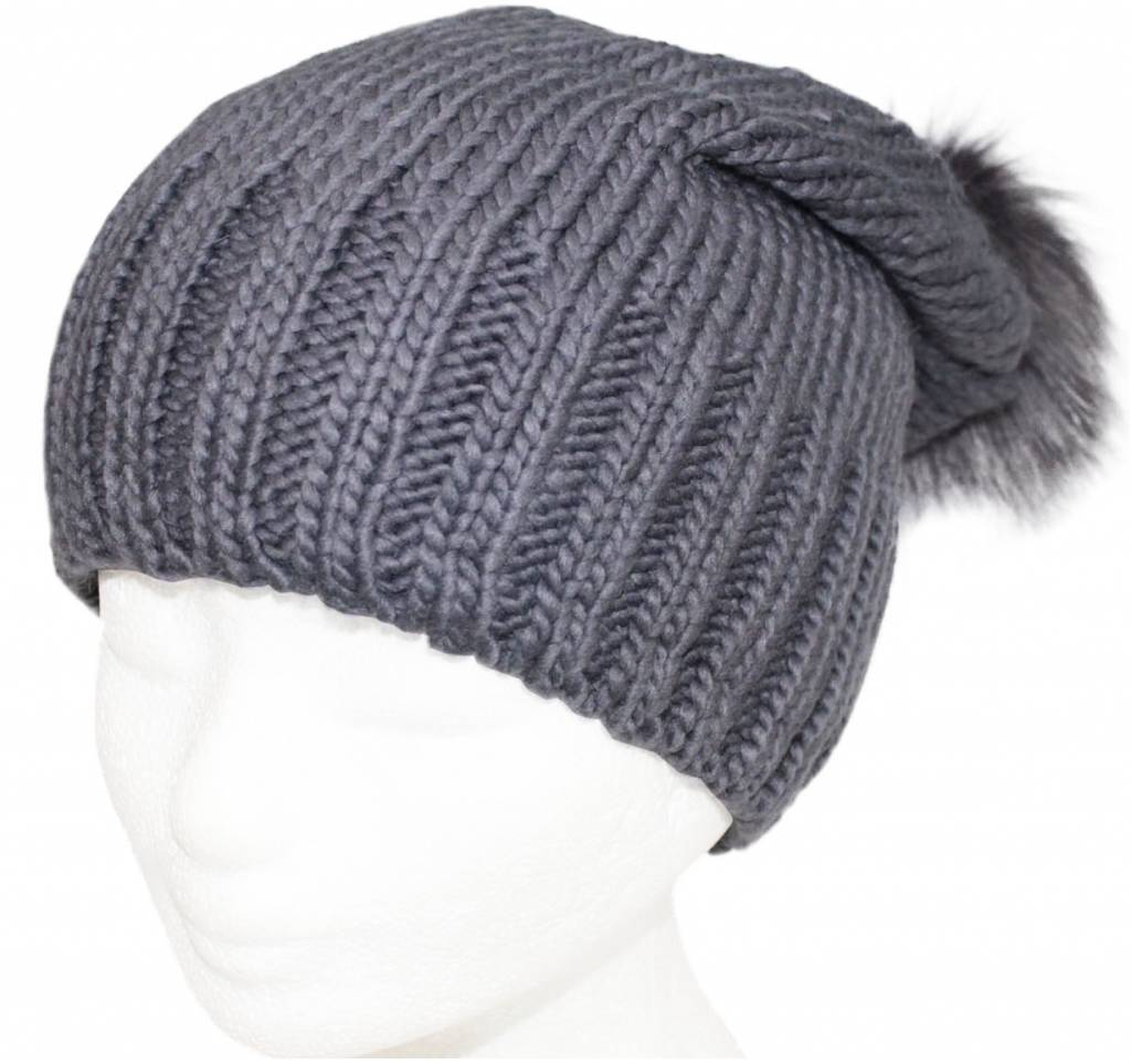 Gebreide Pomponmuts licht Grijs