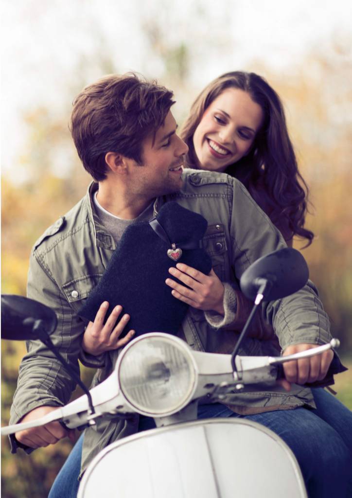 Warmwaterkruik 2L. Scheerwol met metallic hart