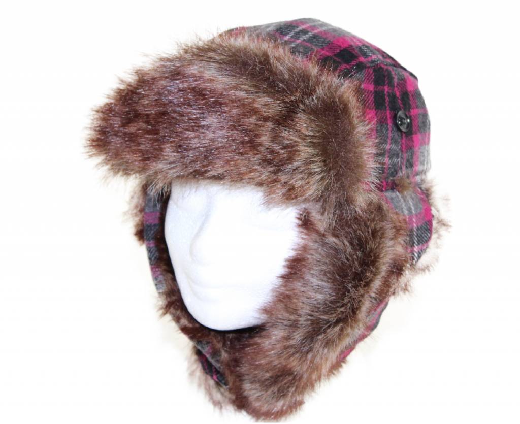 Muts Pels met oorflappen geruit