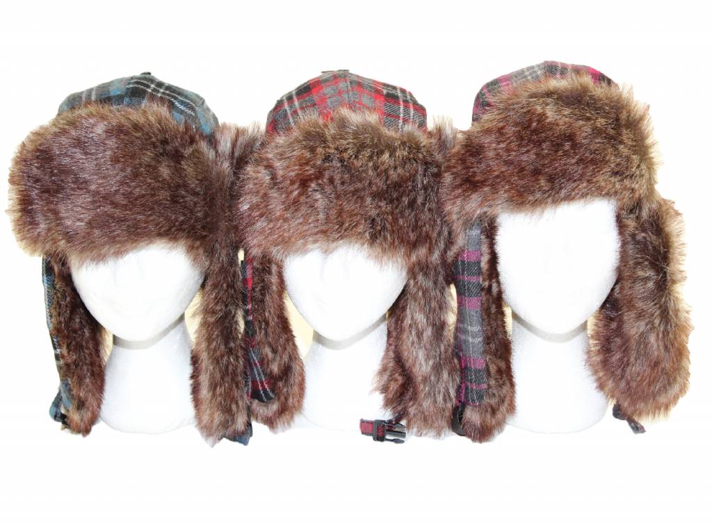 Muts Pels met oorflappen geruit