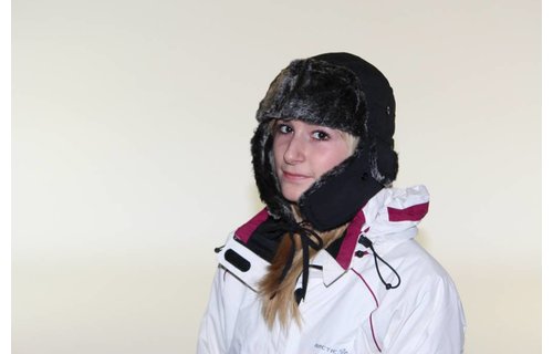 Muts Pels met oorflappen