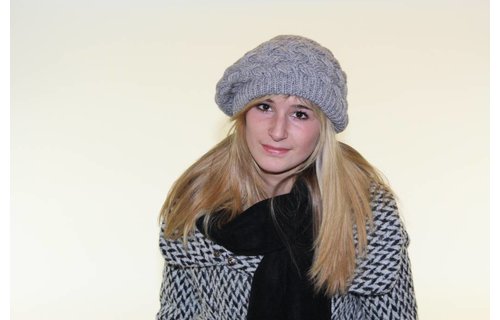 Baret Dames gebreid in verschillende Kleuren