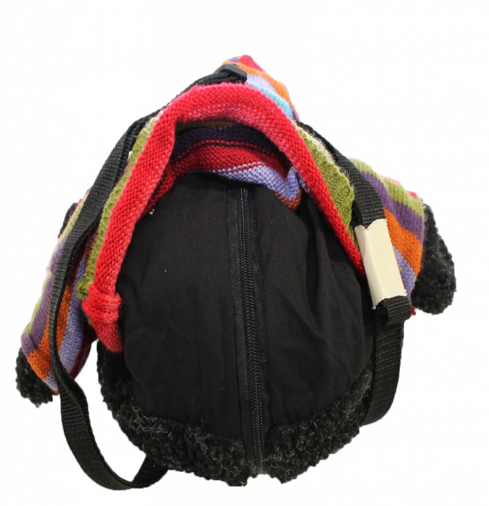 Rugzakje Beer Zwart met kap Multy color