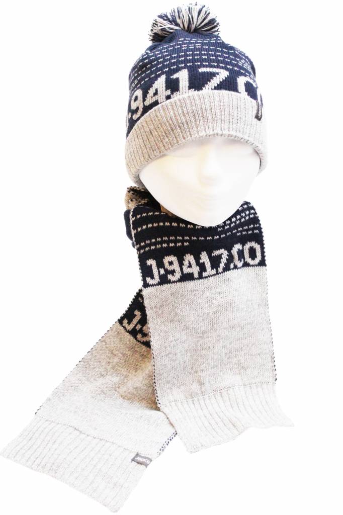 Gebreide Kindersjaal  blauw "Numbers"