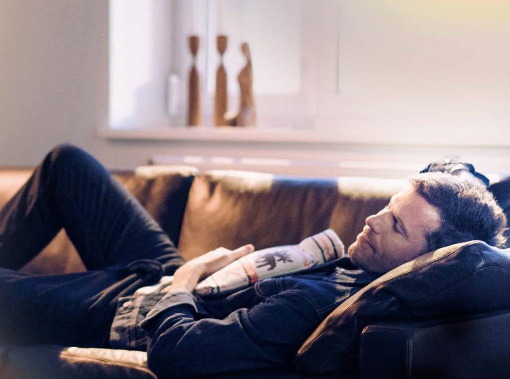 Warmwaterkruik 2 L. met gebreide hoes Noorwegen Hert Warmwaterkruik 2 L. met gebreide hoes Noorwegen Hert