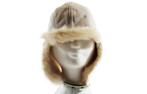 Muts Pels met oorflappen