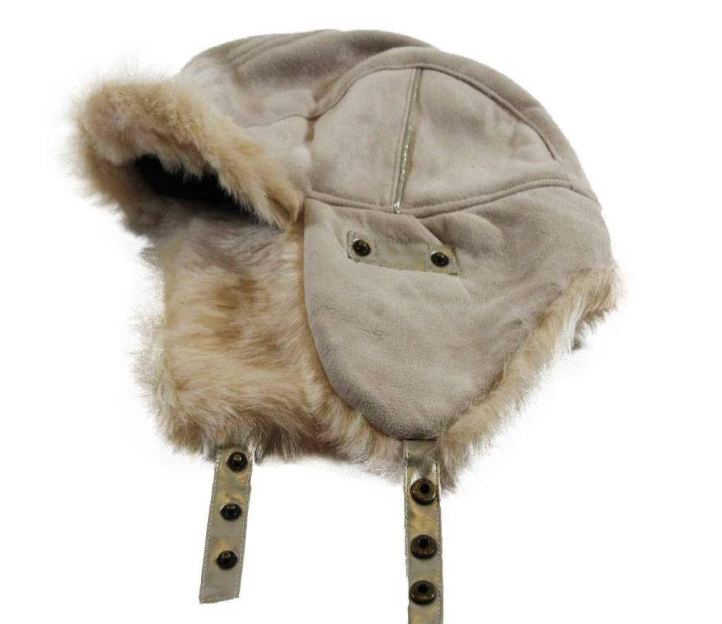 Muts Pels met oorflappen