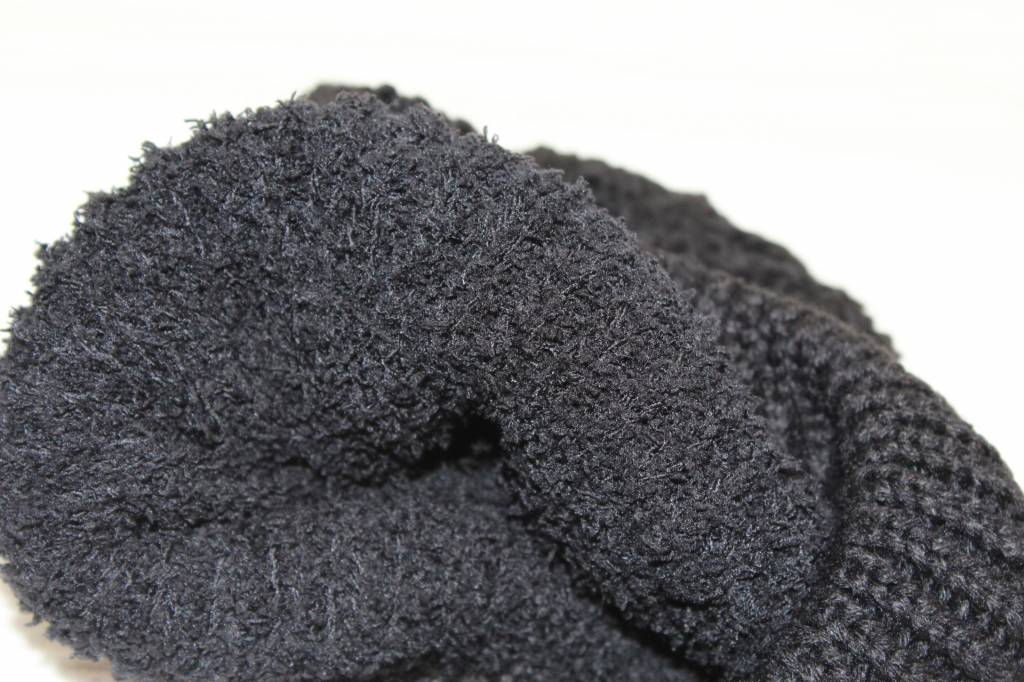 Gebreide Dames Muts  acrylic/wool