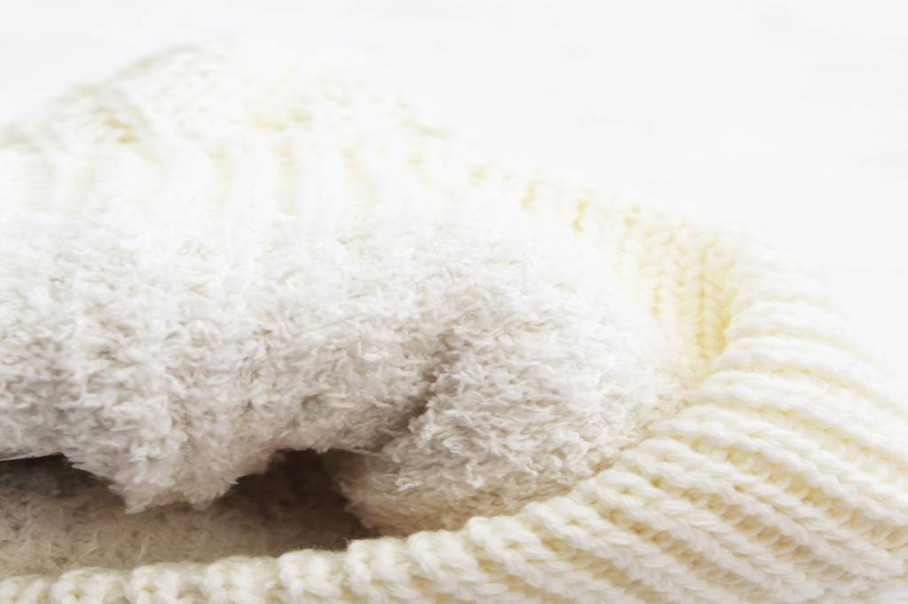 Gebreide Dames Muts  acrylic/wool