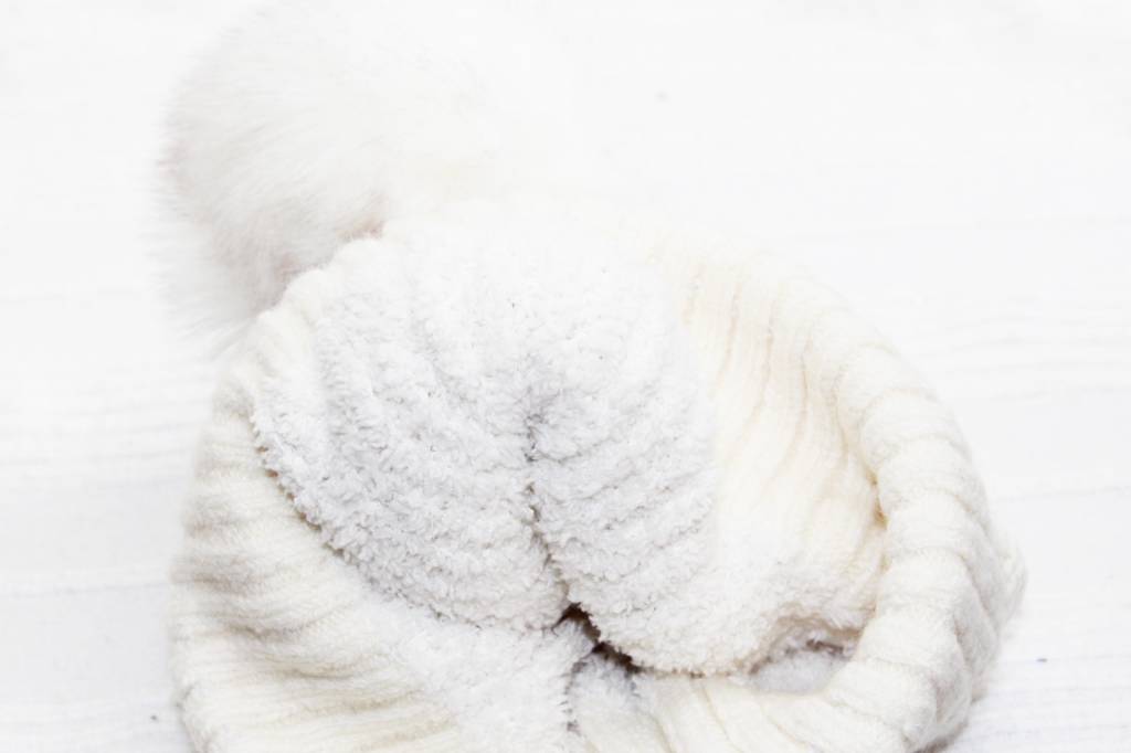 Dames Muts pompon fur / Cable